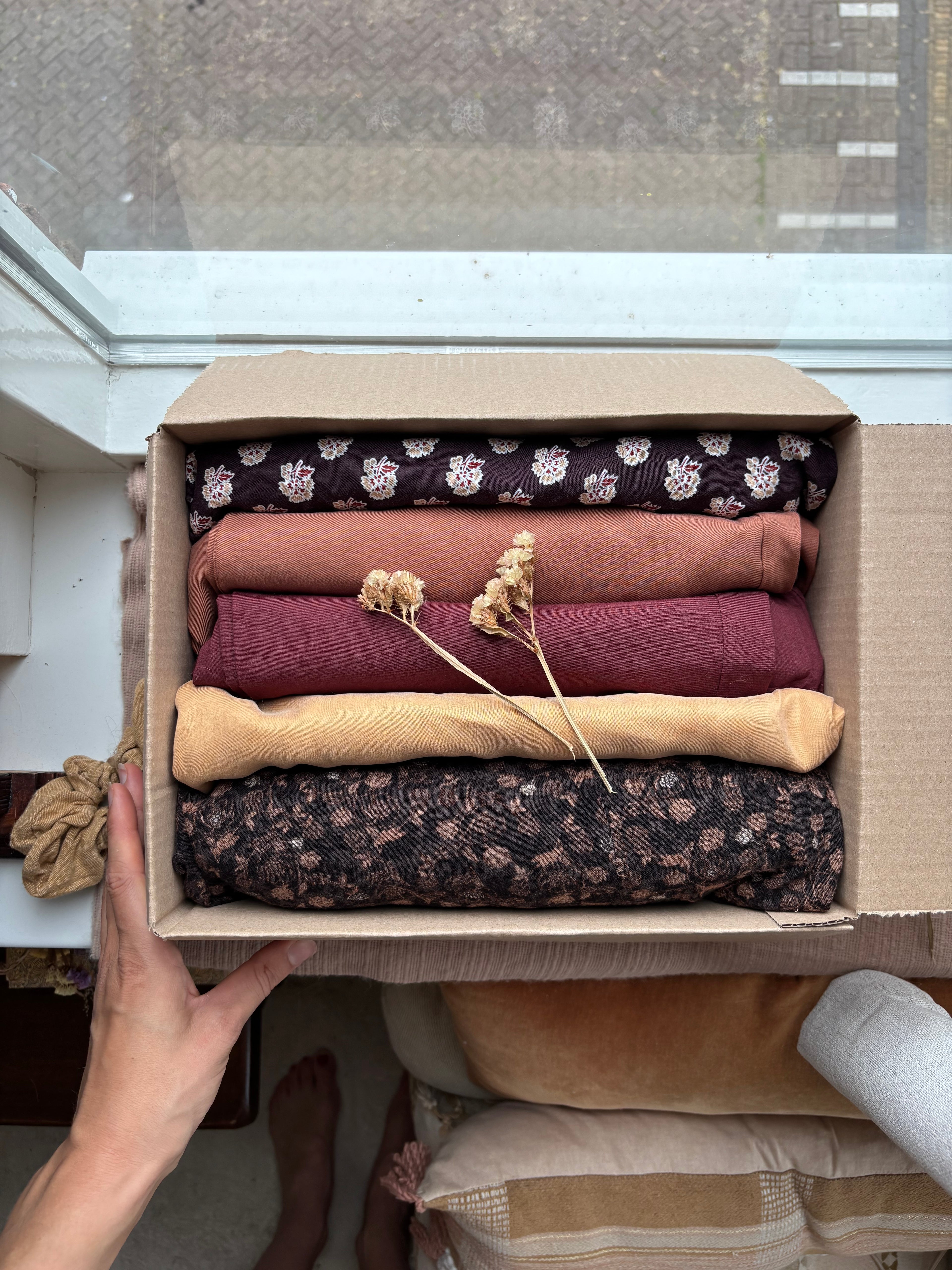 Parelpakket “floral earth” maat 40
