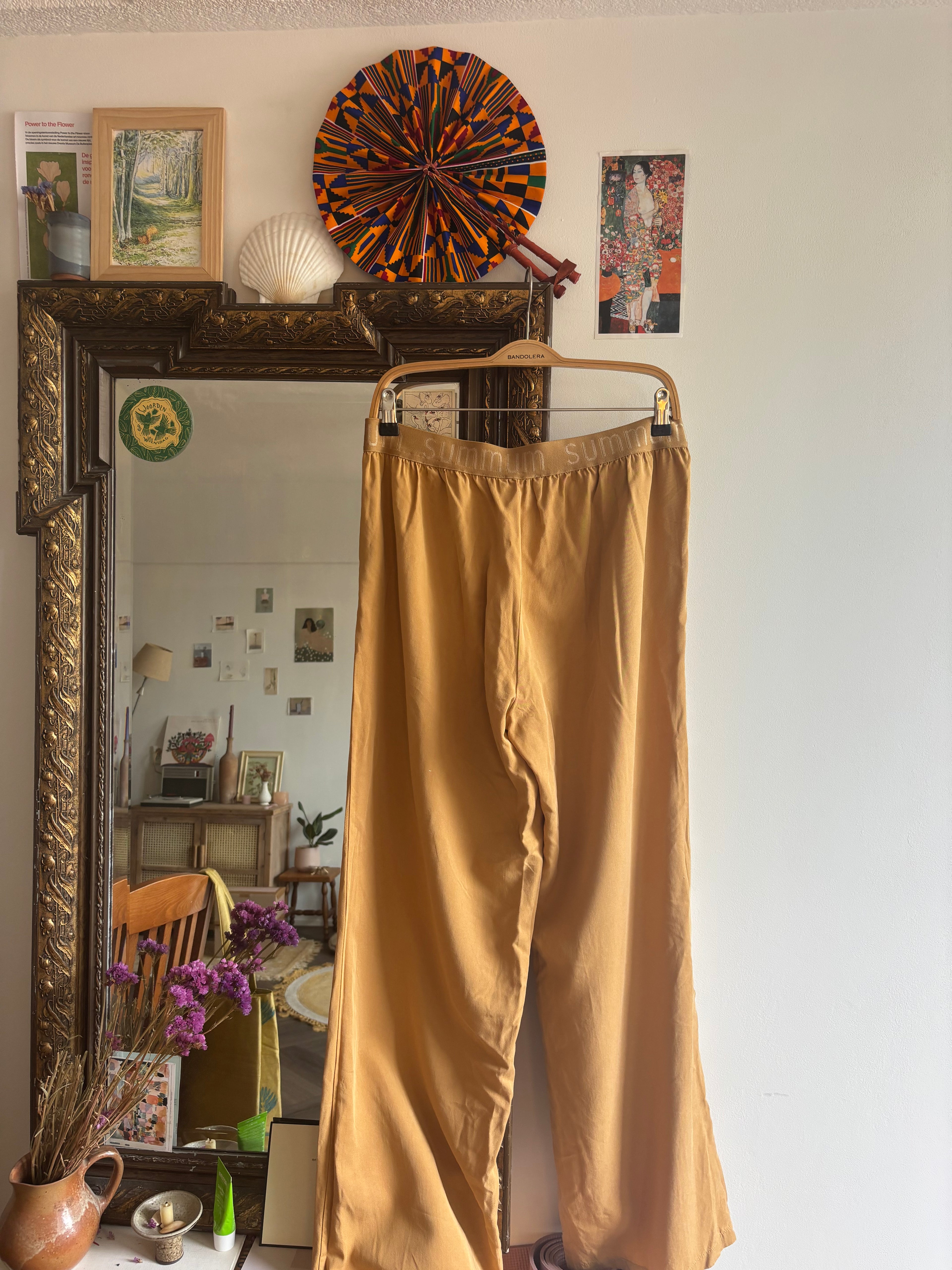 Summum soepelvallende viscose broek